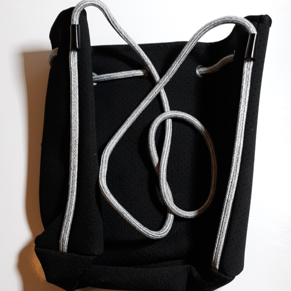 Casewee NEO4 Series Black Bag and Purse - Picture 3 of 6